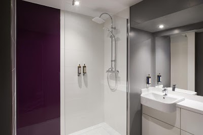 Premier-Inn-London-Southwark-Bankside-hotel-3-1.jpg