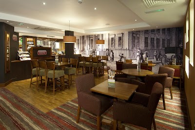 Premier-Inn-London-Waterloo-Westminster-Bridge-hotel-4-1.jpg