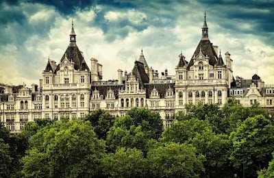 The-Royal-Horseguards-Hotel-One-Whitehall-Place-London-1-1.jpg